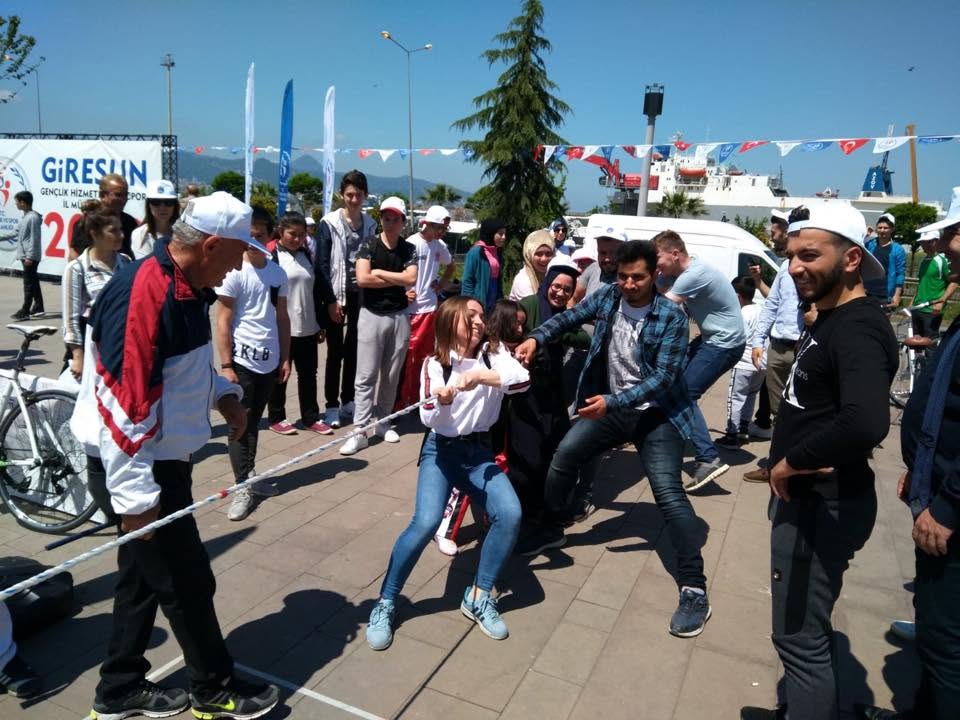 Giresunda Gençlik haftası nedeni ile ilk Halat Çekme etkinliğini gerçeklestirdi...