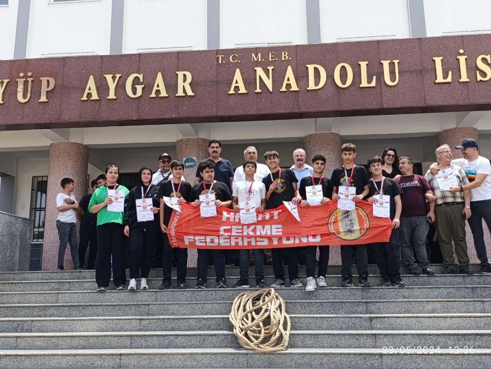 Eyüp Aygar Anadolu Lisesinde Sınıflar arası Halat Çekme Şampiyonası düzenledi. - 3