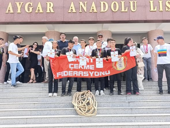 Eyüp Aygar Anadolu Lisesinde Sınıflar arası Halat Çekme Şampiyonası düzenledi. - 4