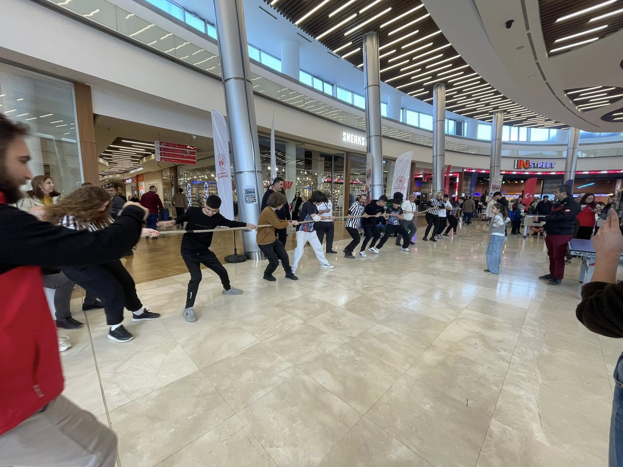 Halat Çekme Sporu Herkesin Sporu… - 2