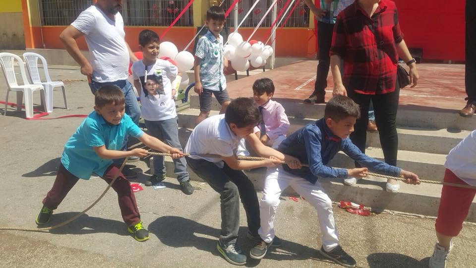 Aydınlıkevler İlkokulunda Halat Çekme Turnuvası yapılmıştır. - 4